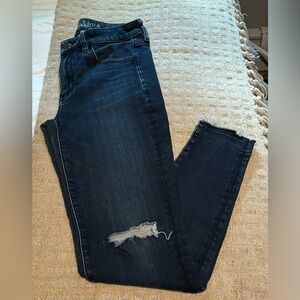 American Eagle skinny jeans